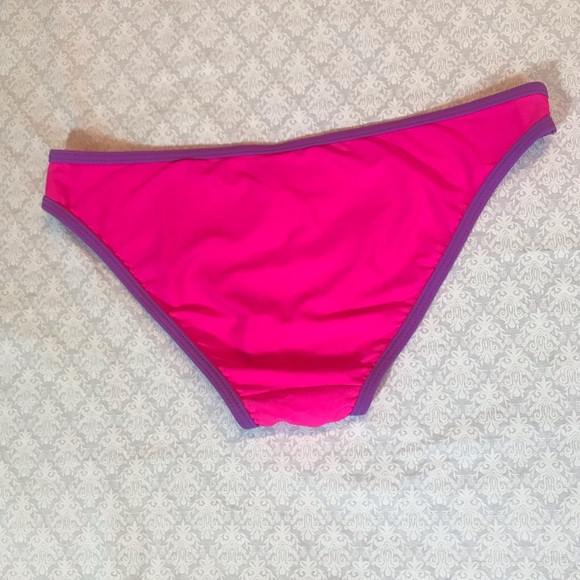Bikini set pink/purple size medium NWOT - Picture 4 of 10